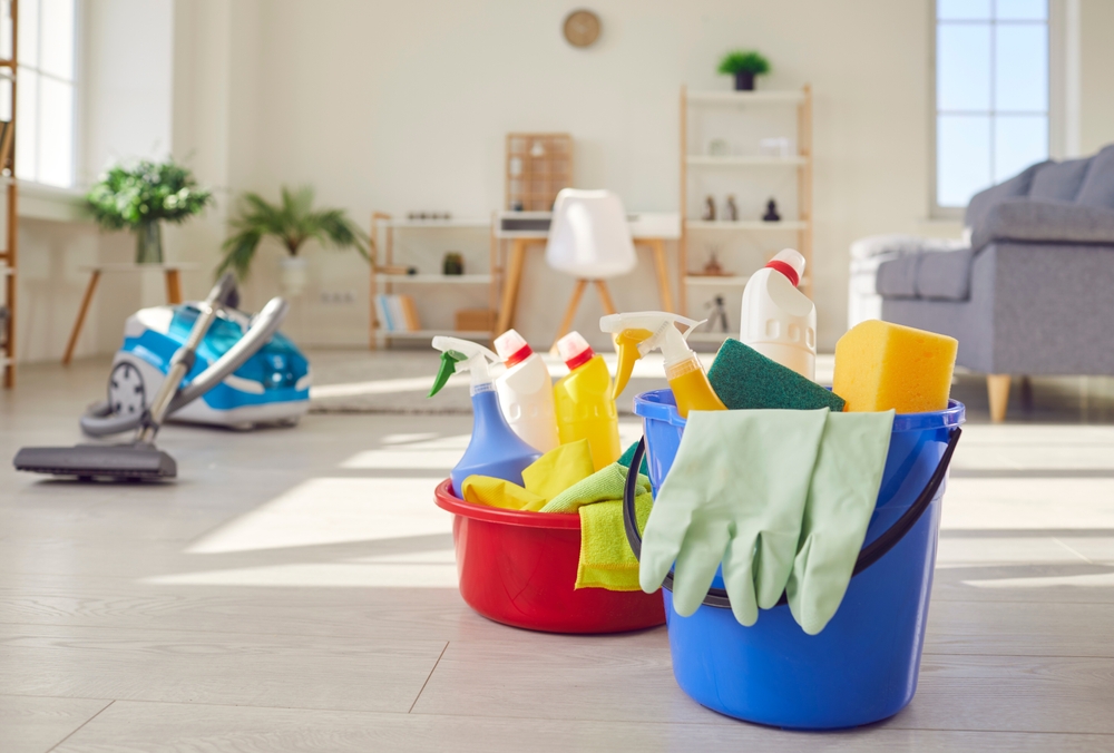 Appliencies for home cleaning.
