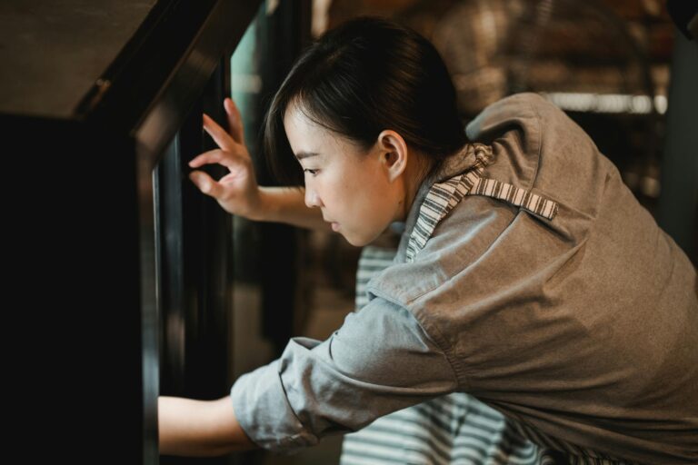 Czyszczenie Piekarnika w Krakowie: Kiedy Warto Zamówić Usługę Profesjonalną?